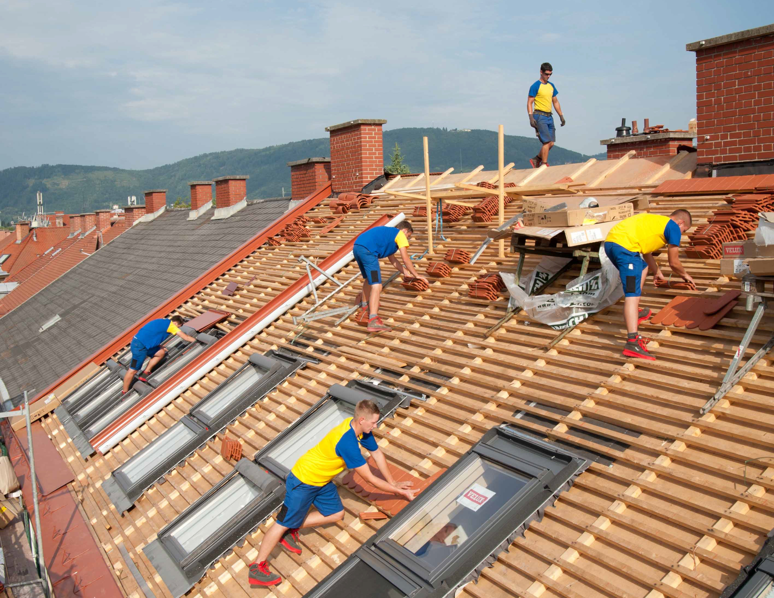 Spitzer Dach Dachsanierung Humboldstraße 1